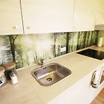 Wood Mit Kinderzimmer I Messe L L Flughafen L Hbf Apartment Duisburg