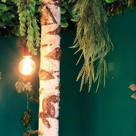 Wood Lodge Mit Kinderzimmer I Messe L City L Flughafen L Hbf Apartment Duisburg