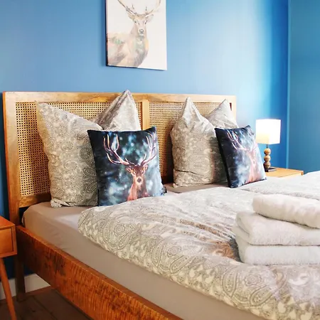 Secret Hideaways Wood Mit Kinderzimmer Messe L L Flughafen L Hbf * Duisburg